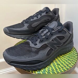 New Balance “Arishi V4 Tiralux”